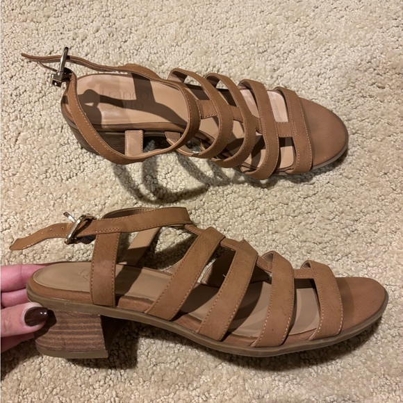 Franco Sarto Shoes - Franco Sarto tan sandals